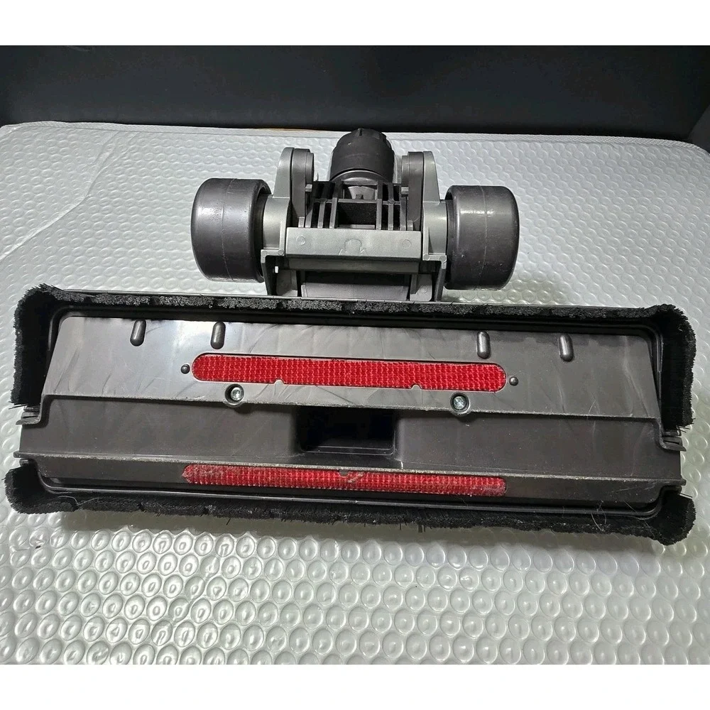 Dyson low reach
